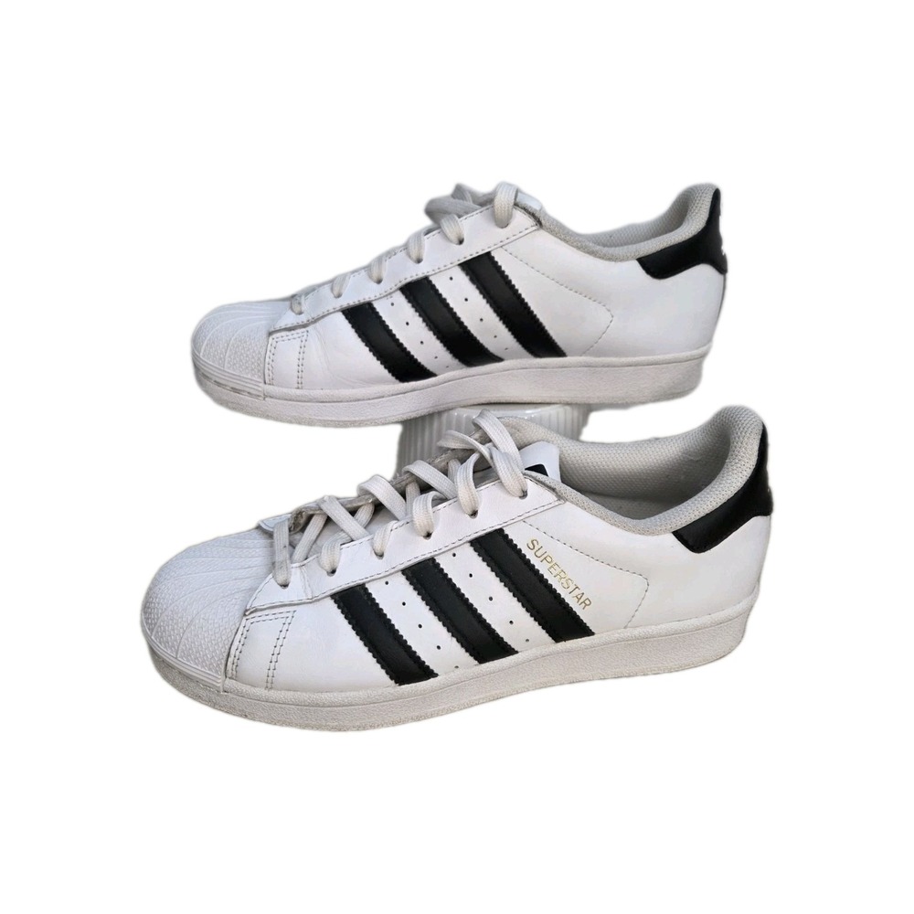 Women's Adidas Superstar Shoe C77153 White Size 7.5 Black Stripes 7 1/2 EUC. - Picture 4 of 9